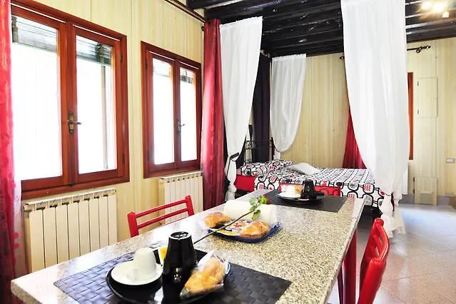 Mario Apartment 1000 Venice 0*,  Italy