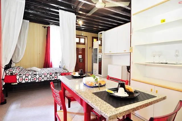 Mario Apartment 1000 Venice Italy