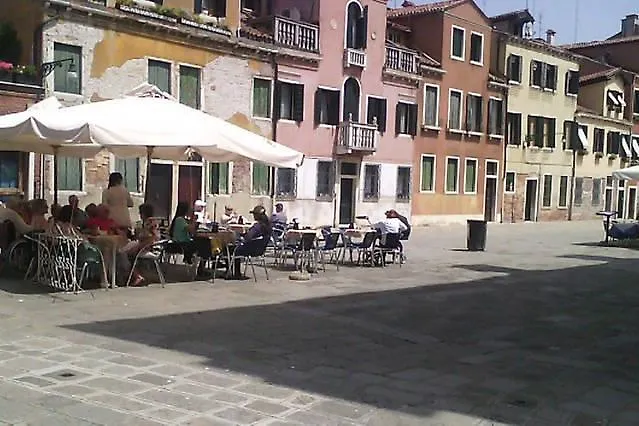Mario Apartment 1000 Venice